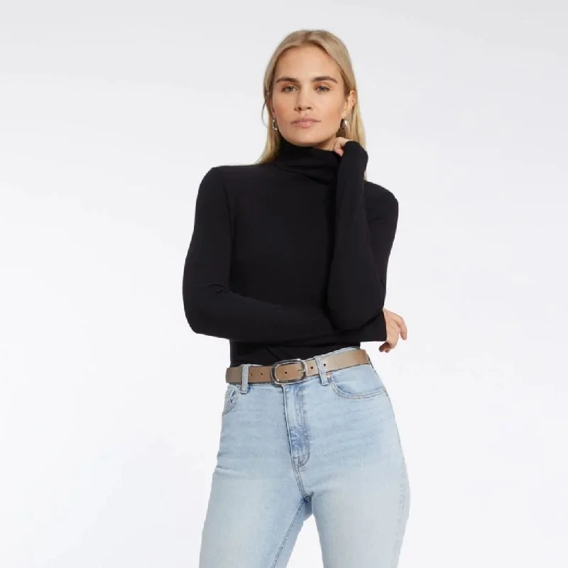 Essential Turtleneck (Black)